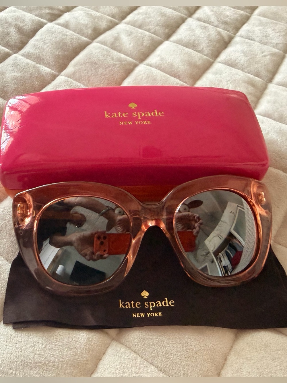 kate spade oversized pink cat-eye sunglasses with matching pink case
